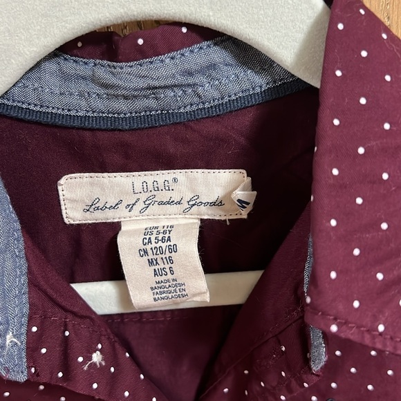 Boys Button-down Shirt - Maroon with White Polka Dots - size 5-6Y - Picture 2 of 4